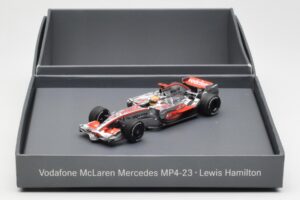 McLaren MP4-23 Mercedes #22 L. Hamilton F1 World Champion 2008 Minichamps 1:43 B66962422 Pressofusione — immagine 4 di 4