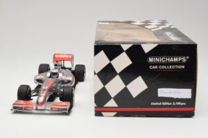 McLaren MP4-25 Vodafone #1 J. Button F1 2010 Minichamps 1:18 530101871-R1 Pressofusione — immagine 6 di 7