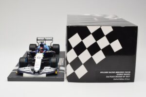 Williams FW43B Mercedes #63 G. Russell Belgian GP 2021 Minichamps 1:18 117211363 Resina — immagine 6 di 7