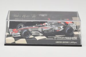 Dallara F303 N. Piquet British F3 Championship 2003 Minichamps 1:43 400030333 Pressofusione — immagine 5 di 5
