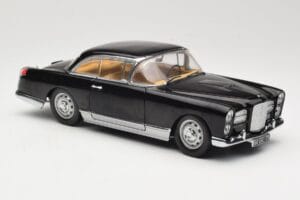 Facel Vega HK500 Nero Sun Star 1:18 3751 Pressofusione — immagine 6 di 8