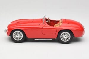 Ferrari 125 S Rosso Hot Wheels 1:18 L2954 Pressofusione — immagine 4 di 8