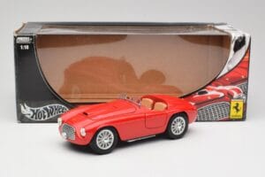 Ferrari 125 S Rosso Hot Wheels 1:18 L2954 Pressofusione — immagine 8 di 8