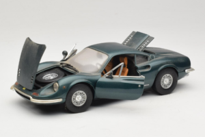 Ferrari 246 GT Dino Verde Anson 1:18 30359 Pressofusione — immagine 2 di 8