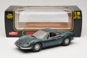 Ferrari 246 GT Dino Verde Anson 1:18 30359 Pressofusione — immagine 8 di 8