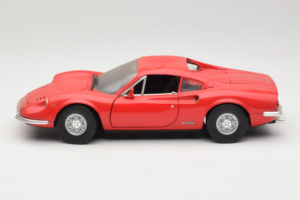 Ferrari Dino 246 GT Rosso Anson 1:18 303597 Pressofusione — immagine 4 di 8
