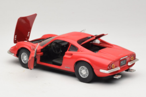 Ferrari Dino 246 GT Rosso Anson 1:18 303597 Pressofusione — immagine 5 di 8