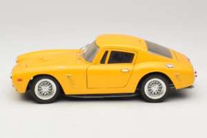 Ferrari 250 GT Berlinetta Giallo Jouef Evolution 1:18 301200 Pressofusione — immagine 4 di 8