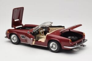 Ferrari 250 GT California Spider LWB Rosso Bordeaux Hot Wheels 1:18 25727 Pressofusione — immagine 5 di 8