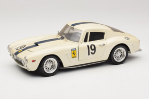 Ferrari 250 GT SWB Berlinette #19 Tour de France Automobile 1961 Eagles Race 1:18 6500 Pressofusione