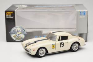Ferrari 250 GT SWB Berlinette #19 Tour de France Automobile 1961 Eagles Race 1:18 6500 Pressofusione — immagine 8 di 8