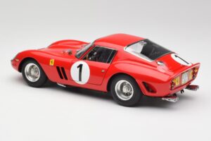 Ferrari 250 GTO #1 P. Rodriguez / W. Mairesse Paris 1000km 1962 CMC 1:18 M-254 Pressofusione — immagine 5 di 6