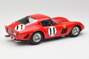 Ferrari 250 GTO #11 J. Surtees / M. Parkes Paris 1000km 1962 CMC 1:18 M-249 Pressofusione — immagine 2 di 6