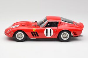 Ferrari 250 GTO #11 J. Surtees / M. Parkes Paris 1000km 1962 CMC 1:18 M-249 Pressofusione — immagine 3 di 6