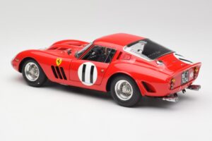 Ferrari 250 GTO #11 J. Surtees / M. Parkes Paris 1000km 1962 CMC 1:18 M-249 Pressofusione — immagine 5 di 6