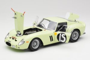 Ferrari 250 GTO #15 S. Moss / I. Ireland Goodwood Tourist Trophy Winner 1962 Kyosho 1:18 08438C Pressofusione — immagine 2 di 8