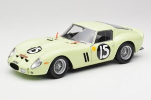 Ferrari 250 GTO #15 S. Moss / I. Ireland Goodwood Tourist Trophy Winner 1962 Kyosho 1:18 08438C Pressofusione