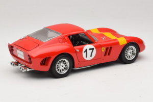Ferrari 250 GTO #17 Bburago Sammlerborse Rosso Bburago 1:18 3007-P1 Pressofusione — immagine 3 di 8