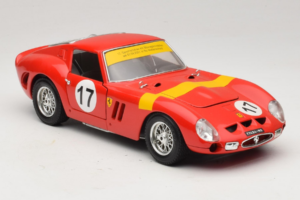 Ferrari 250 GTO #17 Bburago Sammlerborse Rosso Bburago 1:18 3007-P1 Pressofusione — immagine 6 di 8