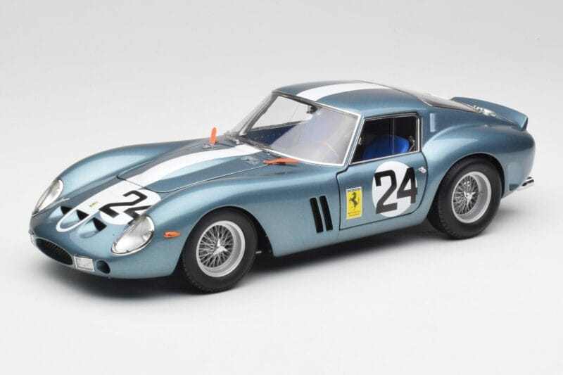 Ferrari 250 GTO #24 P. Rodriguez 12 Hours of Sebring GT3.0 Winner 1962 Kyosho 1:18 08438D Pressofusione