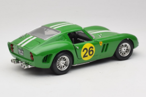 Ferrari 250 GTO #26 Verde Strisce Bianche 1962 Bburago 1:18 3011-G3 Pressofusione — immagine 3 di 8