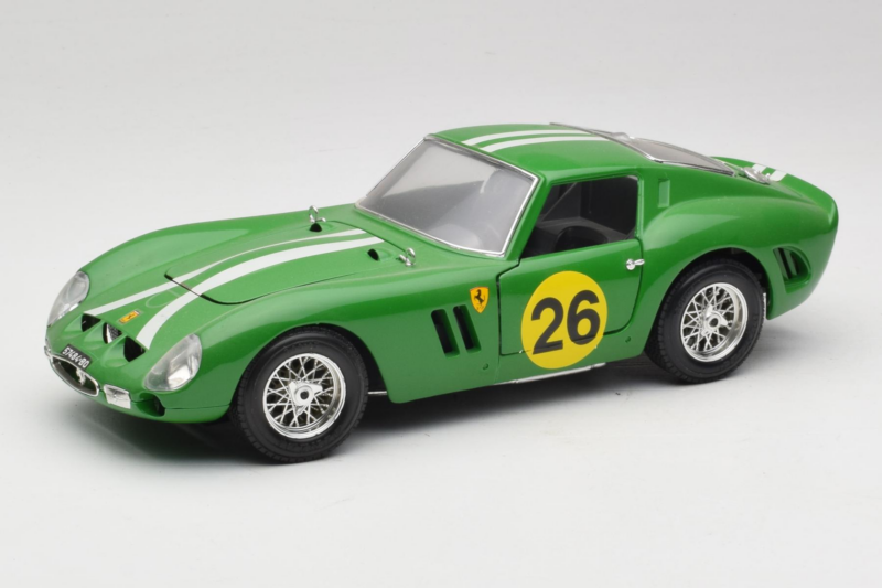 Ferrari 250 GTO #26 Verde Strisce Bianche 1962 Bburago 1:18 3011-G3 Pressofusione