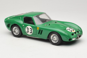 Ferrari 250 GTO #33 Verde Bburago 1:18 3011-G1 Pressofusione — immagine 6 di 8