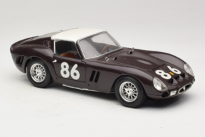 Ferrari 250 GTO #86 Nero Bburago 1:18 3011-B1 Pressofusione — immagine 6 di 8