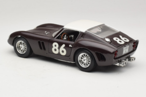 Ferrari 250 GTO #86 Nero Bburago 1:18 3011-B1 Pressofusione — immagine 7 di 8