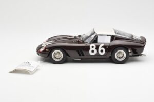 Ferrari 250 GTO #86 Targa Florio 1962 CMC 1:18 M-156 Pressofusione — immagine 3 di 6