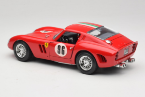 Ferrari 250 GTO #96 Rosso 1962 Bburago 1:18 3011-N1 Pressofusione — immagine 7 di 8