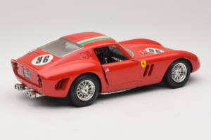 Ferrari 250 GTO #96 Rosso Bandiera Italiana 1962 Bburago 1:18 3011-P2 Pressofusione — immagine 3 di 8