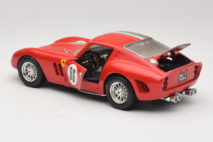 Ferrari 250 GTO #96 Rosso Bandiera Italiana 1962 Bburago 1:18 3011-P2 Pressofusione — immagine 5 di 8