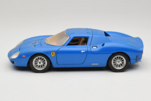 Ferrari 250 LM Blu Bburago 1:18 3033-B1 Pressofusione — immagine 4 di 8