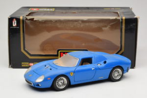 Ferrari 250 LM Blu Bburago 1:18 3033-B1 Pressofusione — immagine 8 di 8