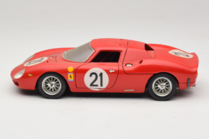 Ferrari 250 LM #21 M. Gregory / J. Rindt 24 Hours of Le Mans 1965 Bburago 1:18 3033-P2 Pressofusione — immagine 4 di 8