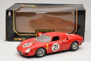 Ferrari 250 LM #21 M. Gregory / J. Rindt 24 Hours of Le Mans 1965 Bburago 1:18 3033-P2 Pressofusione — immagine 8 di 8