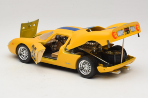 Ferrari 250 LM #22 Giallo 1965 Bburago 1:18 3333-Y1 Pressofusione — immagine 5 di 8