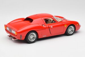Ferrari 250 Le Mans Rosso Bburago 1:18 3033 Pressofusione — immagine 3 di 8