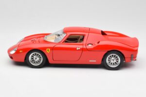 Ferrari 250 Le Mans Rosso Bburago 1:18 3033 Pressofusione — immagine 4 di 8