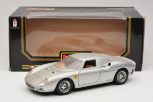 Ferrari 250 LM Argento Bburago 1:18 3033-S1 Pressofusione — immagine 8 di 8