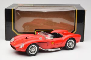 Ferrari 250 Testa Rossa Rosso Bburago 1:18 3007 Pressofusione — immagine 8 di 8