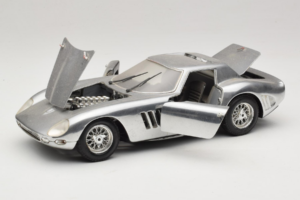 Ferrari 275 GTB Chrome Argento Guiloy 1:18 B004 Pressofusione — immagine 2 di 8