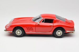 Ferrari 275 GTB/4 Rosso Corsa ERTL 1:18 7483 Pressofusione — immagine 4 di 8