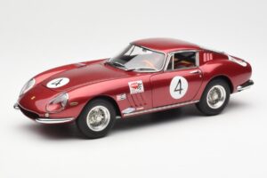 Ferrari 275 GTB/C #4 RAC Tourist Trophy 1966 CMC 1:18 M-213 Pressofusione