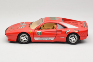 Ferrari 288 GTO #1 Rosso 1984 Bburago 1:18 3027-P3 Pressofusione — immagine 4 di 8
