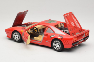 Ferrari 288 GTO #1 Rosso 1984 Bburago 1:18 3027-P3 Pressofusione — immagine 5 di 8
