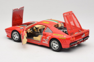 Ferrari 288 GTO Rally #40 Rosso 1986 Bburago 1:18 3057-P1 Pressofusione — immagine 5 di 8