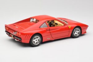 Ferrari 288 GTO Rosso Bburago 1:18 3027 Pressofusione — immagine 3 di 8