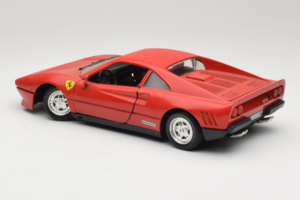 Ferrari 288 GTO Rosso Tonka 1:18 3233 Pressofusione — immagine 7 di 8